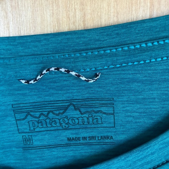 Patagonia Capilene Cool Daily Graphic Tee Medium Womens - Picture 3 of 4